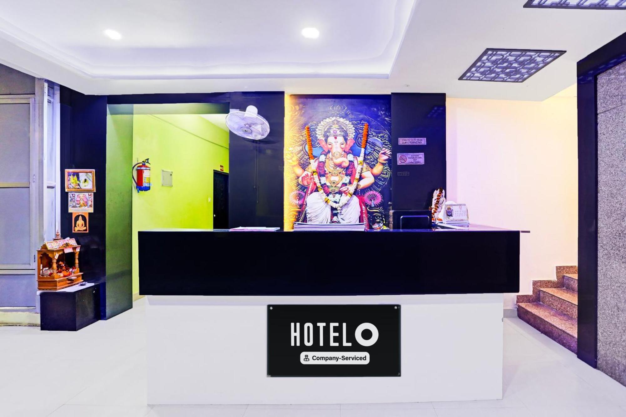 Super Hotel O Hyderabad Gate Iit Bhu Kakarmatha Eksteriør billede